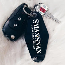 Load image into Gallery viewer, Smax Snax- GIDC- Vintage Key Chain
