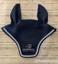 Load image into Gallery viewer, Seapowet Stables - Bonnet by The Hangry Mare
